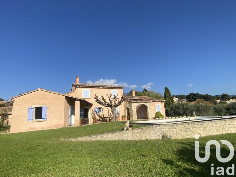 Maison - 203 m² - 9 pièces