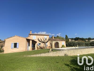 Maison - 203 m² - 9 pièces