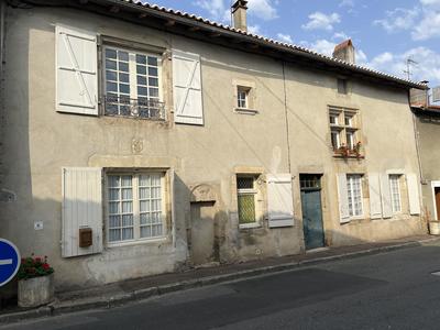 Maison ancienne - 188 m² - 6 pièces
