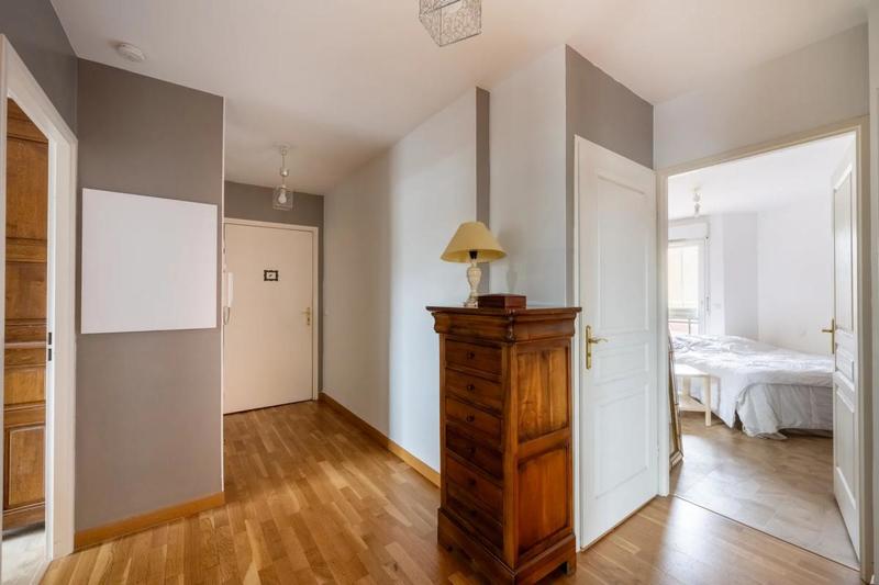 Appartement - 95 m² - 4 pièces
