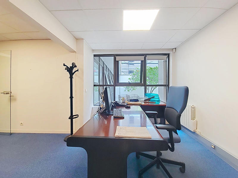 Bureau - 339 m² - 15 pièces