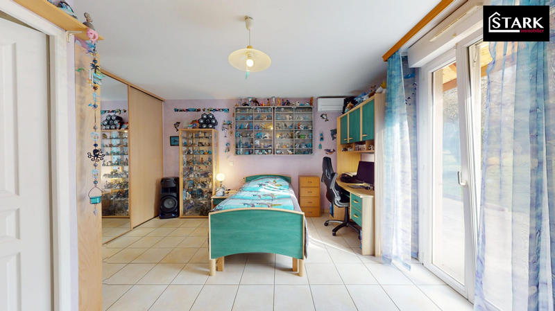 Maison - 102 m² - 5 pièces