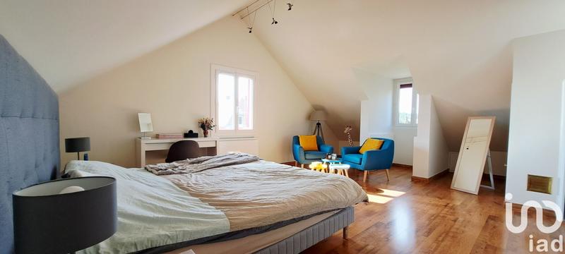 Maison - 174 m² - 7 pièces