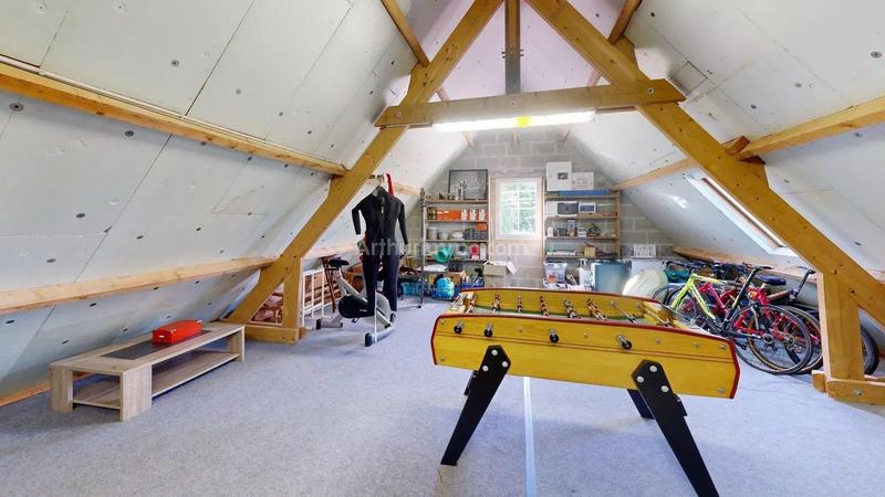 Maison - 308 m² - 9 pièces