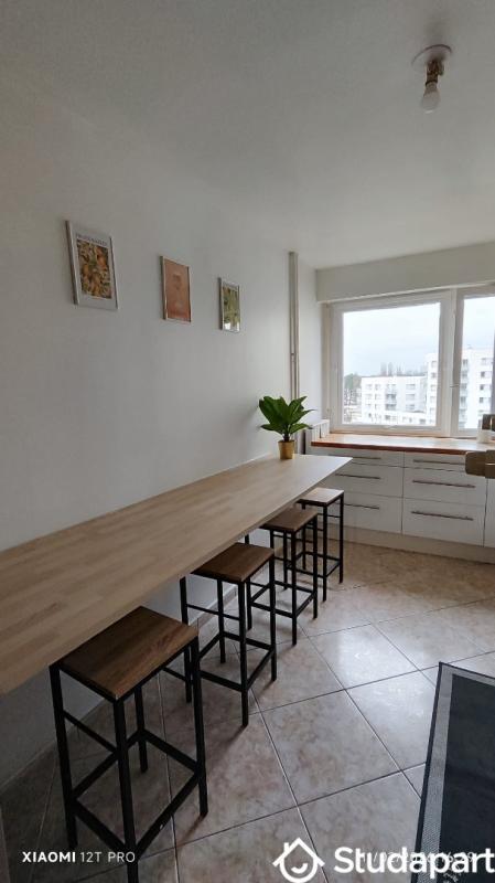 Chambre - 9 m² - 1 pièce