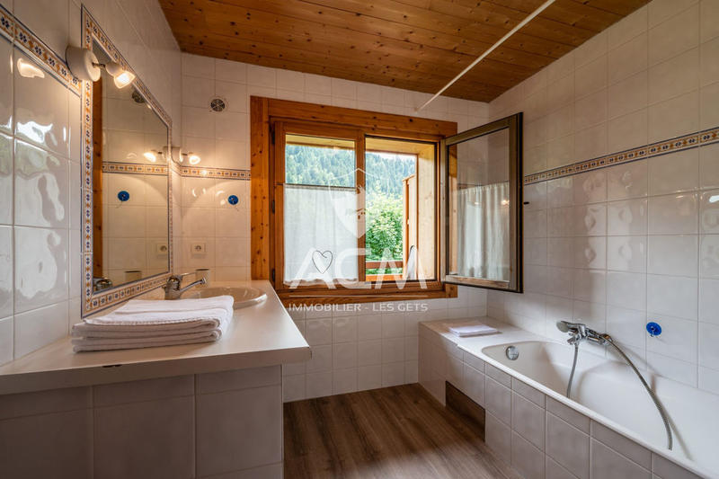 Appartement - 87 m² - 4 pièces