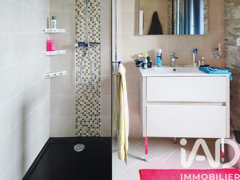 Maison - 195 m² - 7 pièces