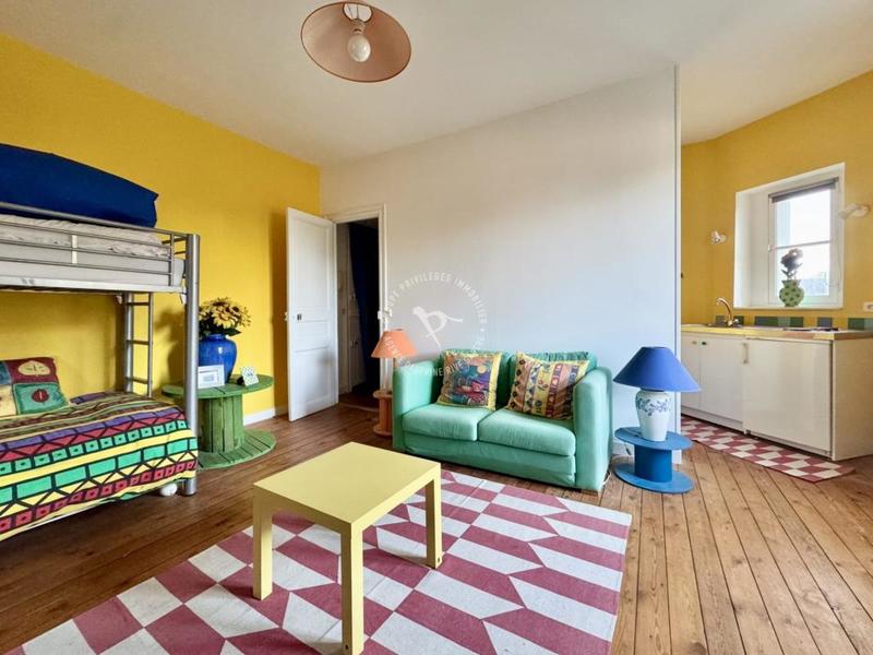 Appartement - 134 m² - 6 pièces