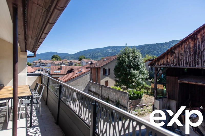 Appartement - 100 m² - 4 pièces