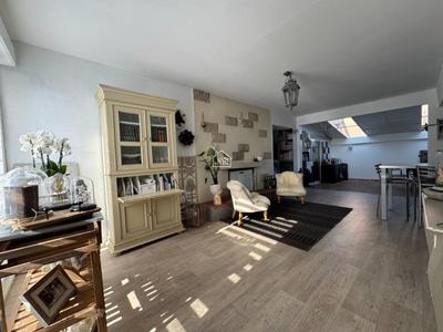 Pavillon - 158 m² - 7 pièces