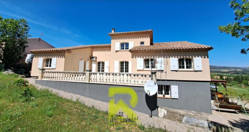 Villa - 350 m² - 14 pièces