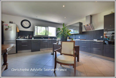 Maison - 158 m² - 5 pièces