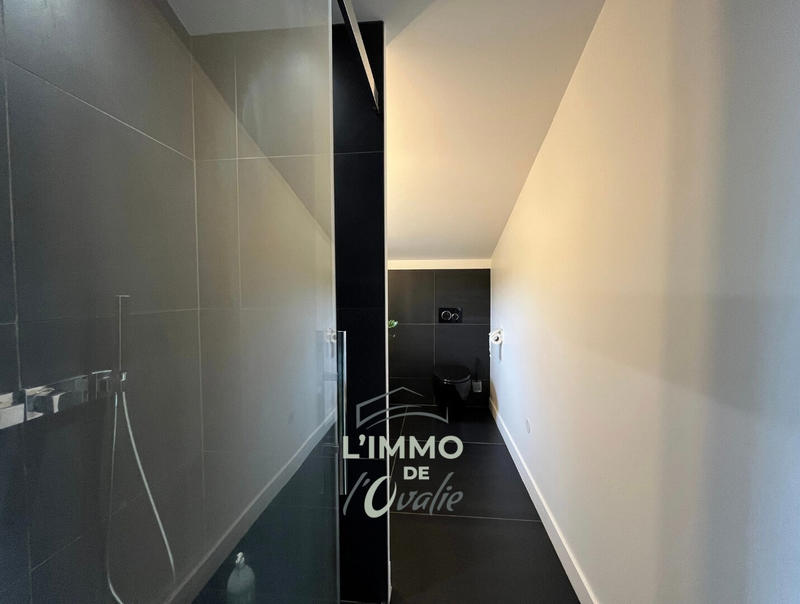 Maison - 200 m² - 6 pièces