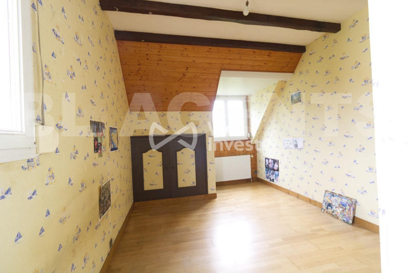 Maison - 145 m² - 8 pièces