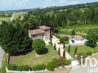 Maison - 185 m² - 6 pièces