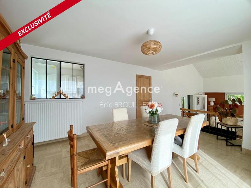 Maison - 144 m² - 8 pièces