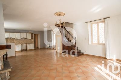 Maison - 104 m² - 4 pièces