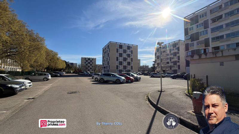 Appartement - 82 m² - 4 pièces