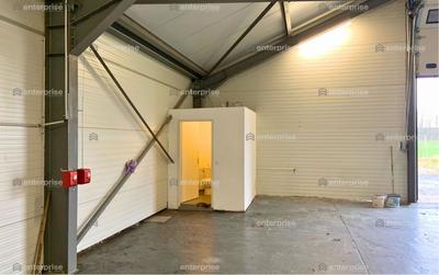 Local d'activité / Entrepôt - 220 m²