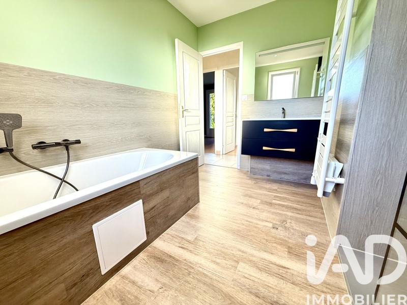 Maison - 127 m² - 6 pièces