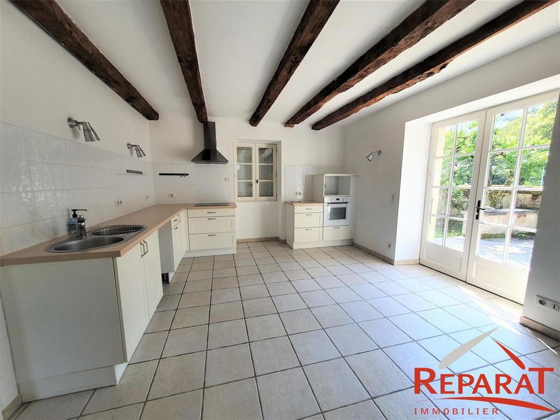 Maison - 180 m² - 7 pièces