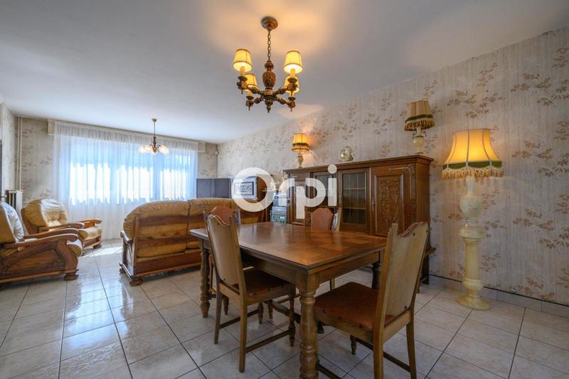 Maison - 93 m² - 4 pièces