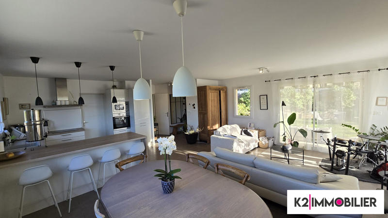 Maison - 104 m² - 5 pièces