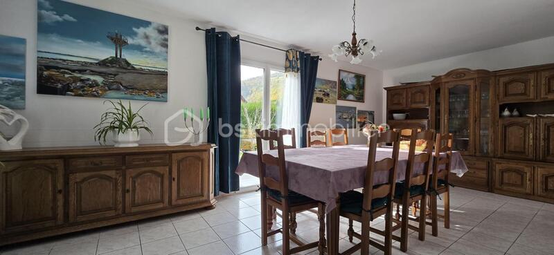 Maison traditionnelle - 97 m² - 5 pièces