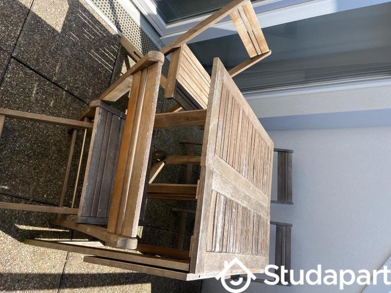 Chambre - 11 m² - 1 pièce