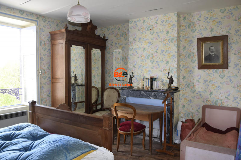 Maison - 188 m² - 8 pièces