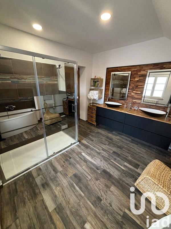 Maison - 165 m² - 7 pièces