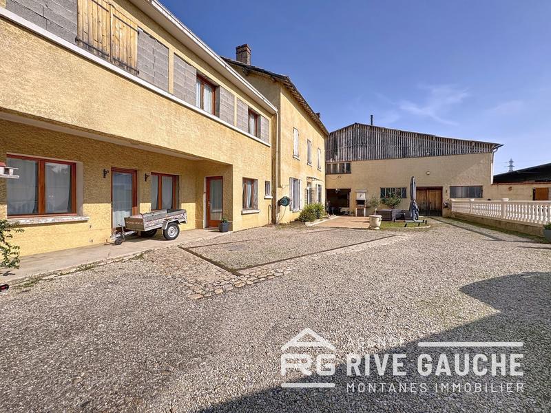 Maison ancienne - 258 m² - 8 pièces