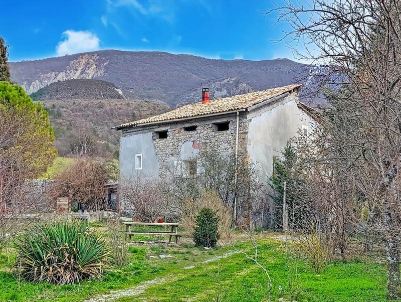 Maison de campagne - 140 m² - 3 pièces