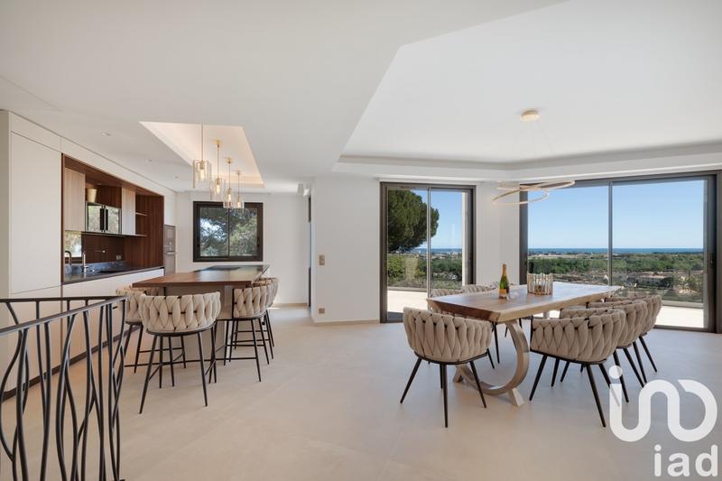 Maison de maîtres - 200 m² - 8 pièces