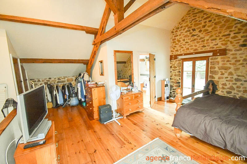 Maison - 223 m² - 6 pièces