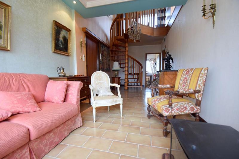 Appartement - 124 m² - 4 pièces