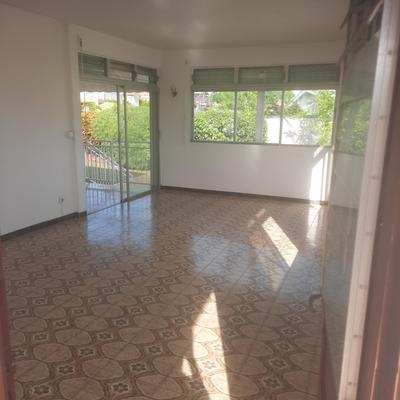 Maison - 174 m² - 8 pièces