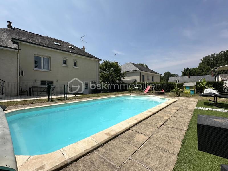 Maison - 137 m² - 6 pièces