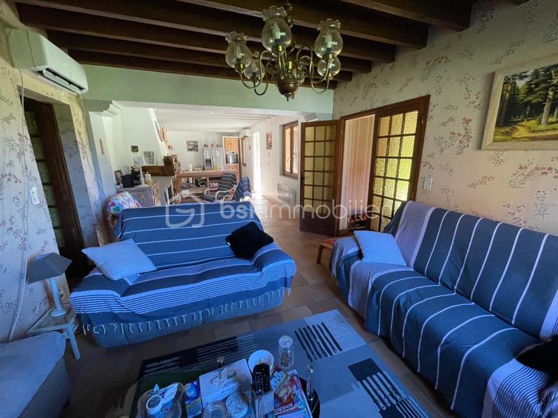 Propriété - 114 m² - 6 pièces