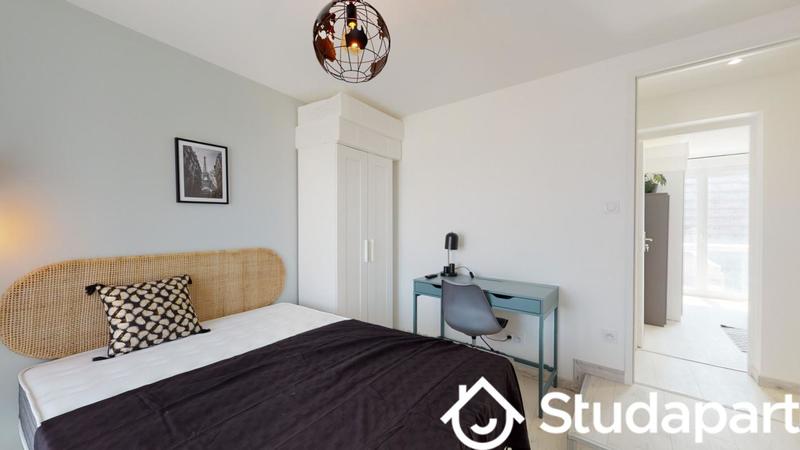 Chambre - 9 m² - 1 pièce