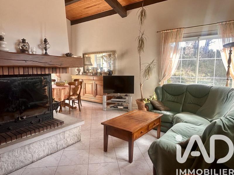 Maison - 90 m² - 3 pièces