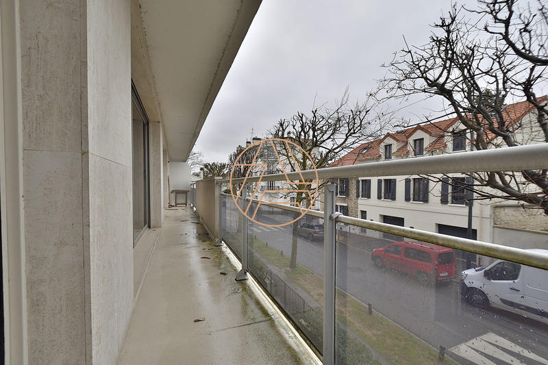 Appartement - 100 m² - 4 pièces