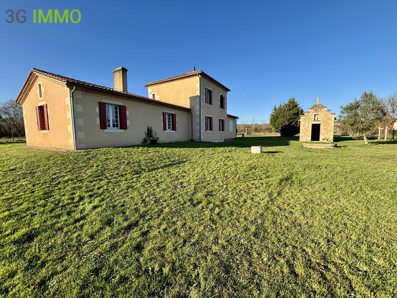 Maison - 214 m² - 7 pièces