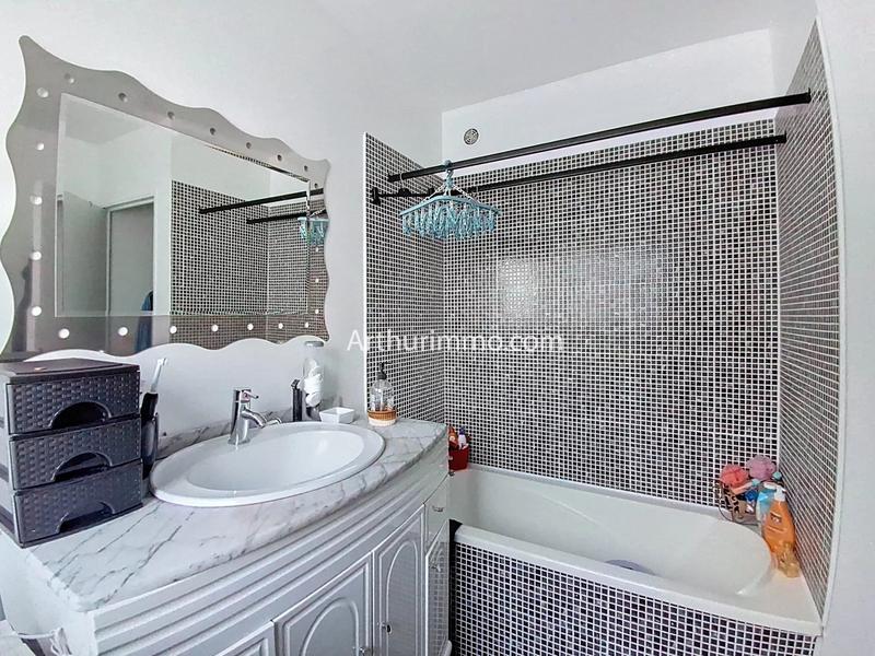 Appartement - 85 m² - 4 pièces