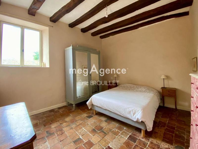 Maison - 202 m² - 8 pièces