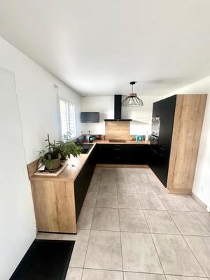 Maison - 98 m² - 4 pièces