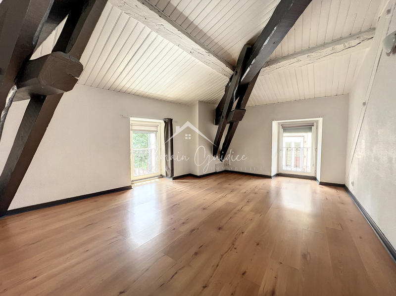 Duplex - 137 m² - 5 pièces