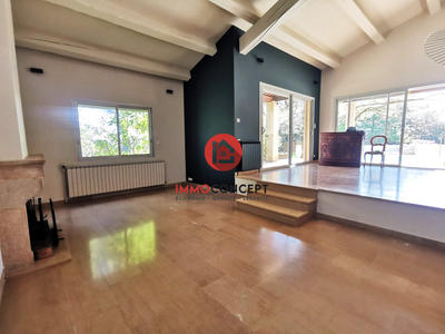 Villa - 176 m² - 7 pièces