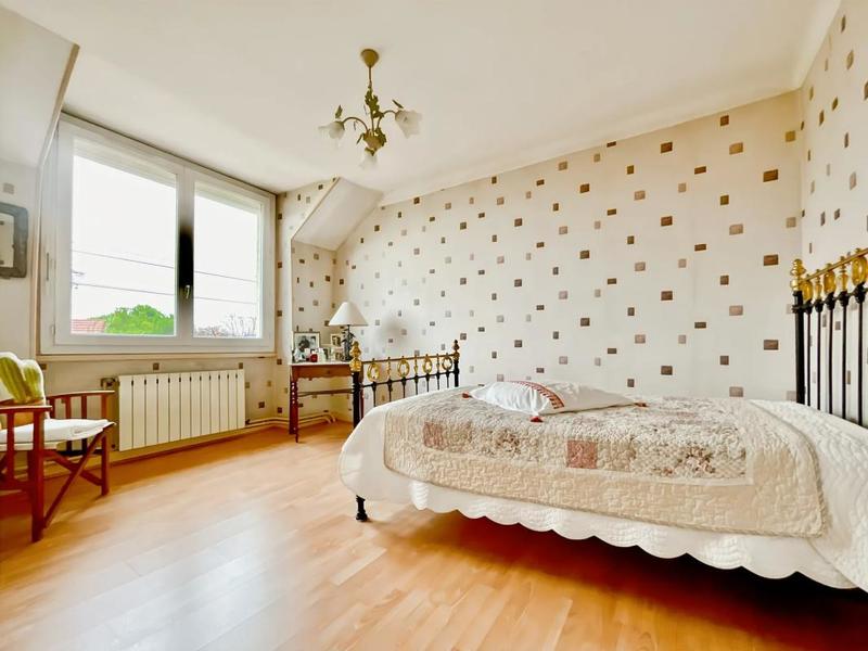 Maison d'architecte - 240 m² - 8 pièces