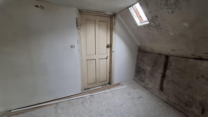 Appartement - 80 m² - 5 pièces